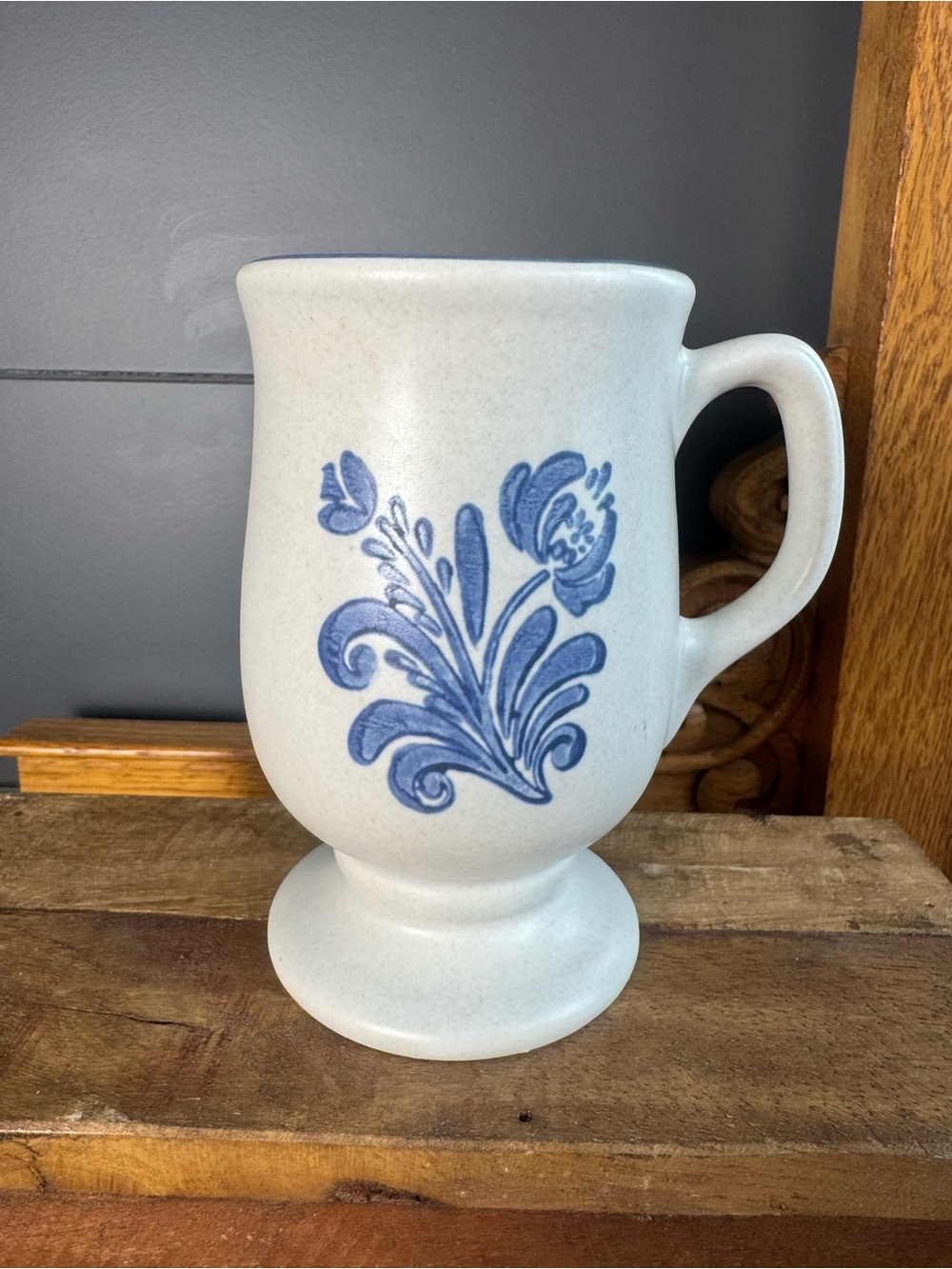 Pfaltzgraff Yorktowne Blue Floral Patterned Stoneware Pedestal Mug Vintage